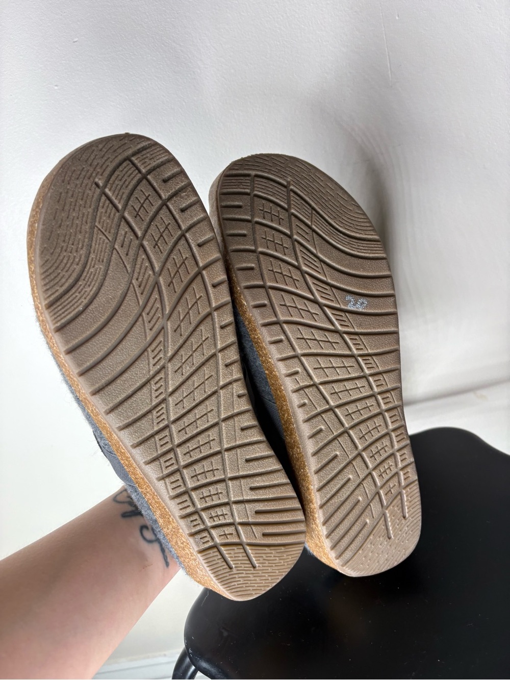 Earth Origins Janet Grey Clogs Wool - Picture 8 of 9